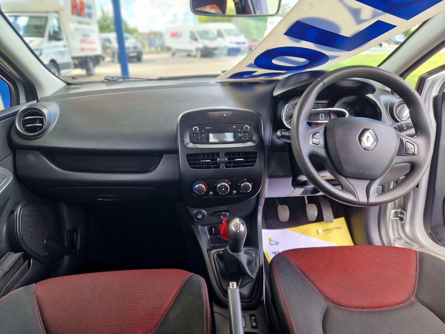 Used Renault Clio 2013 for sale - 75774160: Photo 16