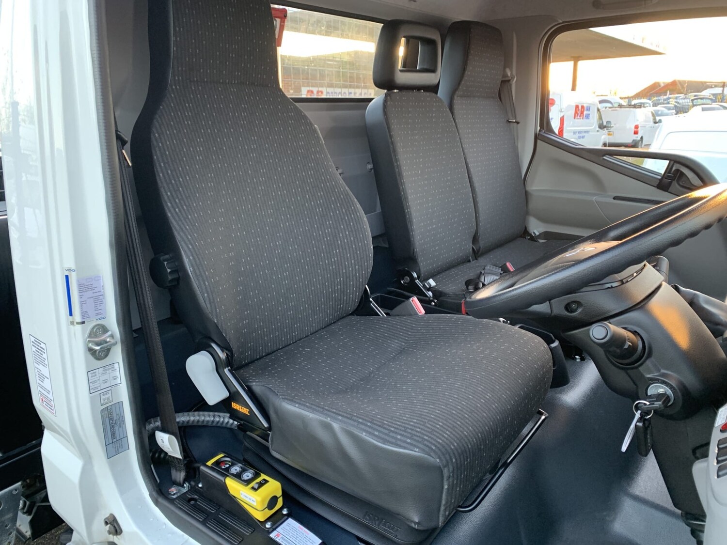 Used Mitsubishi Canter 2024 for sale - 77403622: Photo 11