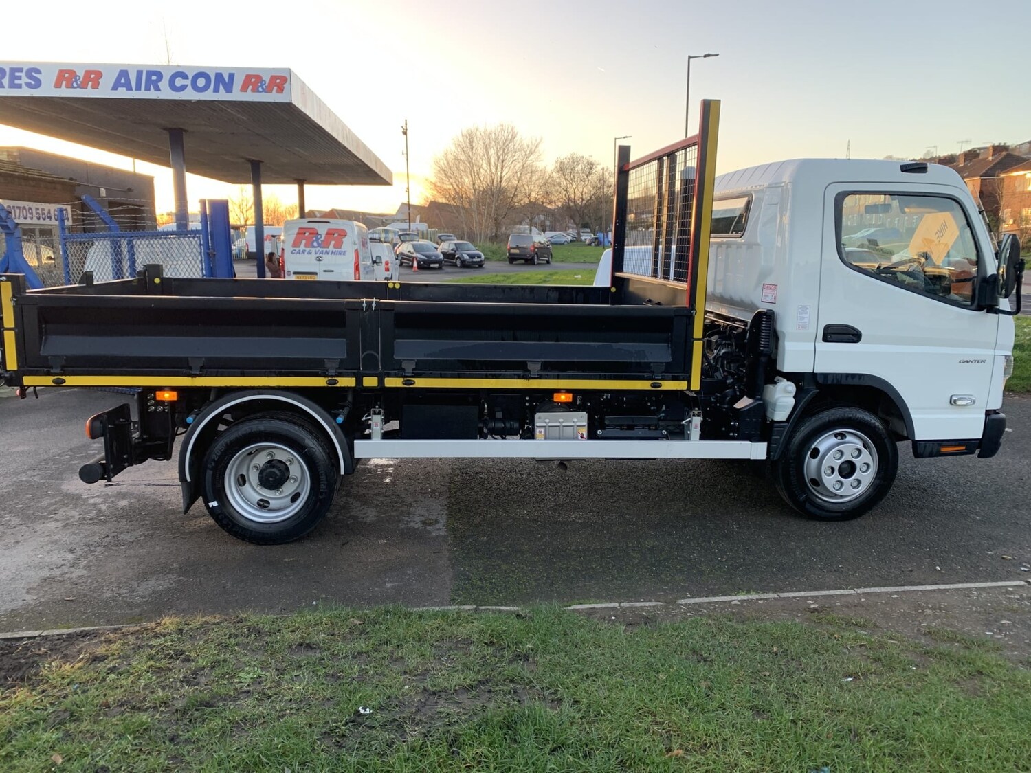 Used Mitsubishi Canter 2024 for sale - 77403622: Photo 8