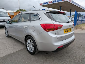 Used Kia Ceed 2014 for sale - 79625397: Photo