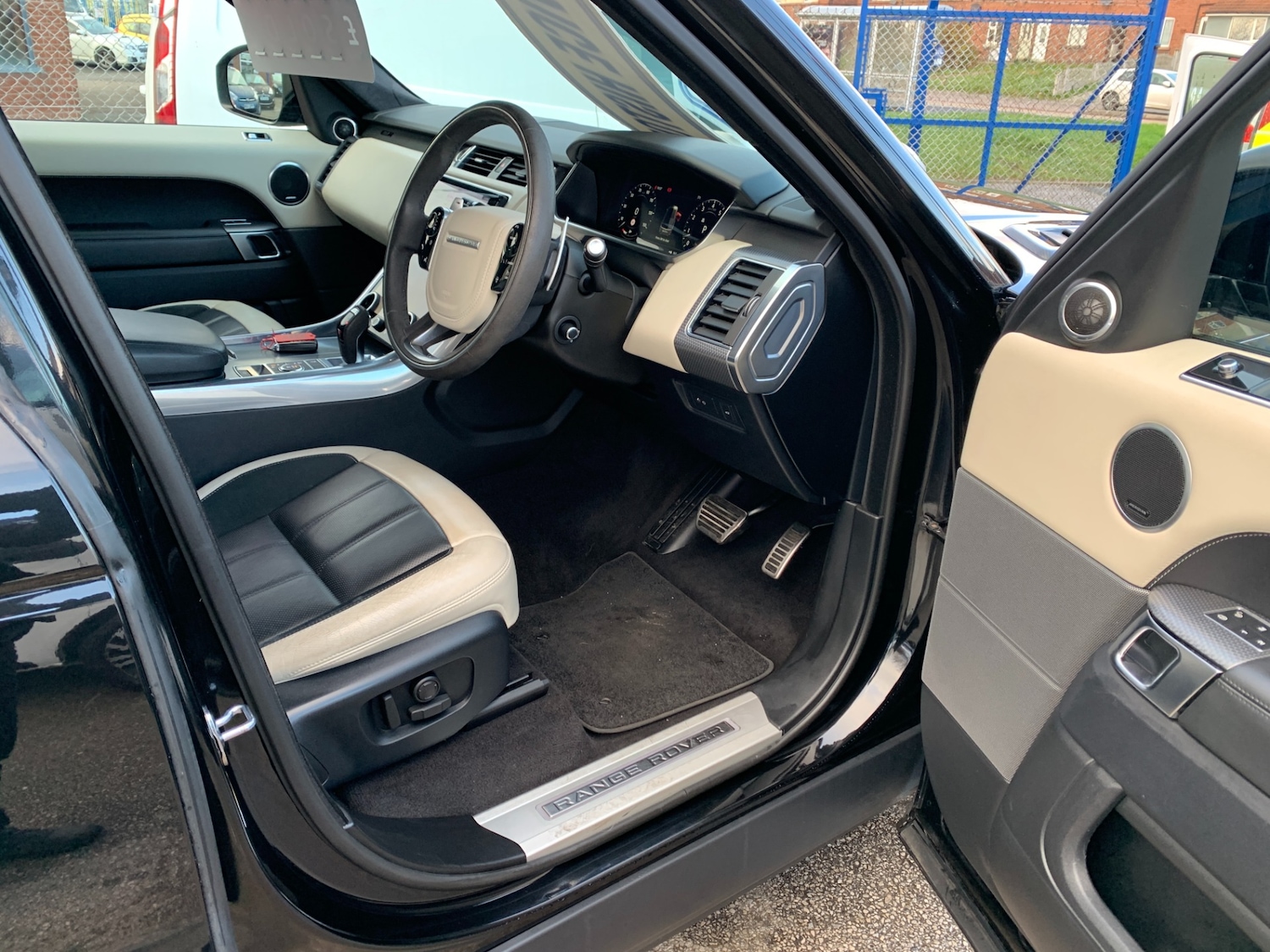 Used Land Rover Range Rover Sport 2019 for sale - 76736777: Photo 9