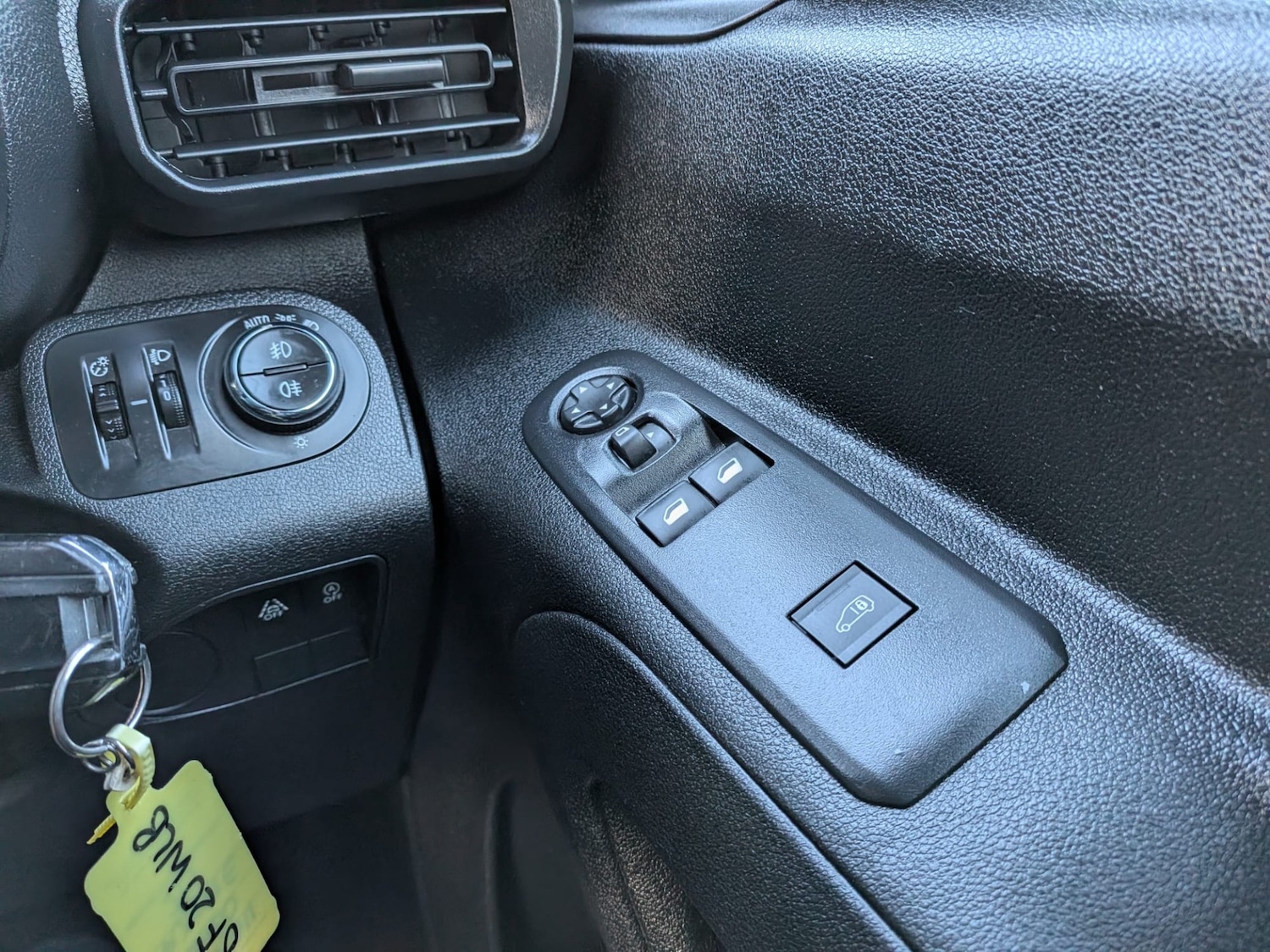 Used Vauxhall Combo 2020 for sale - 77541337: Photo 19