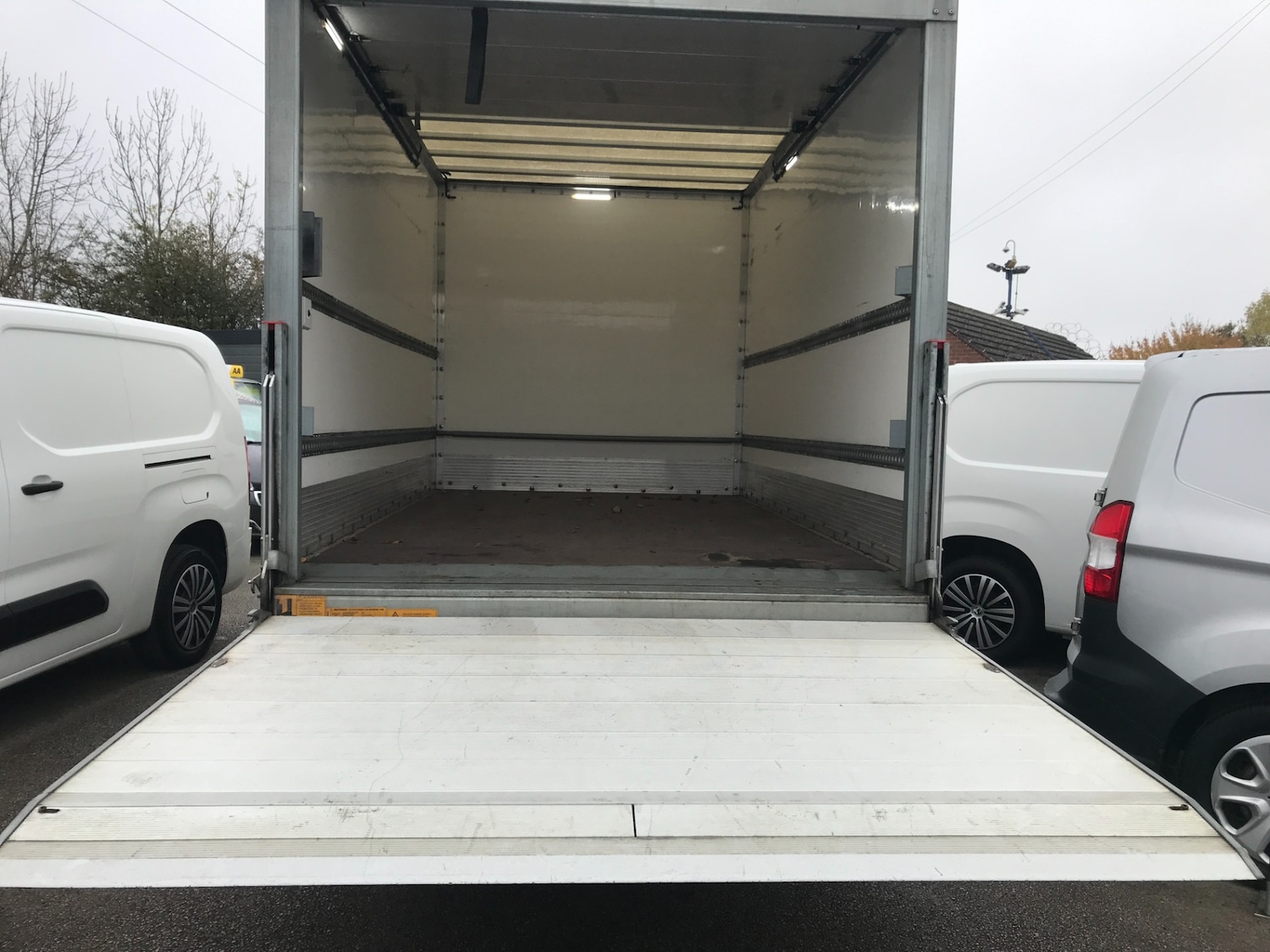 Used Ford Transit 2020 for sale - 76748925: Photo 10