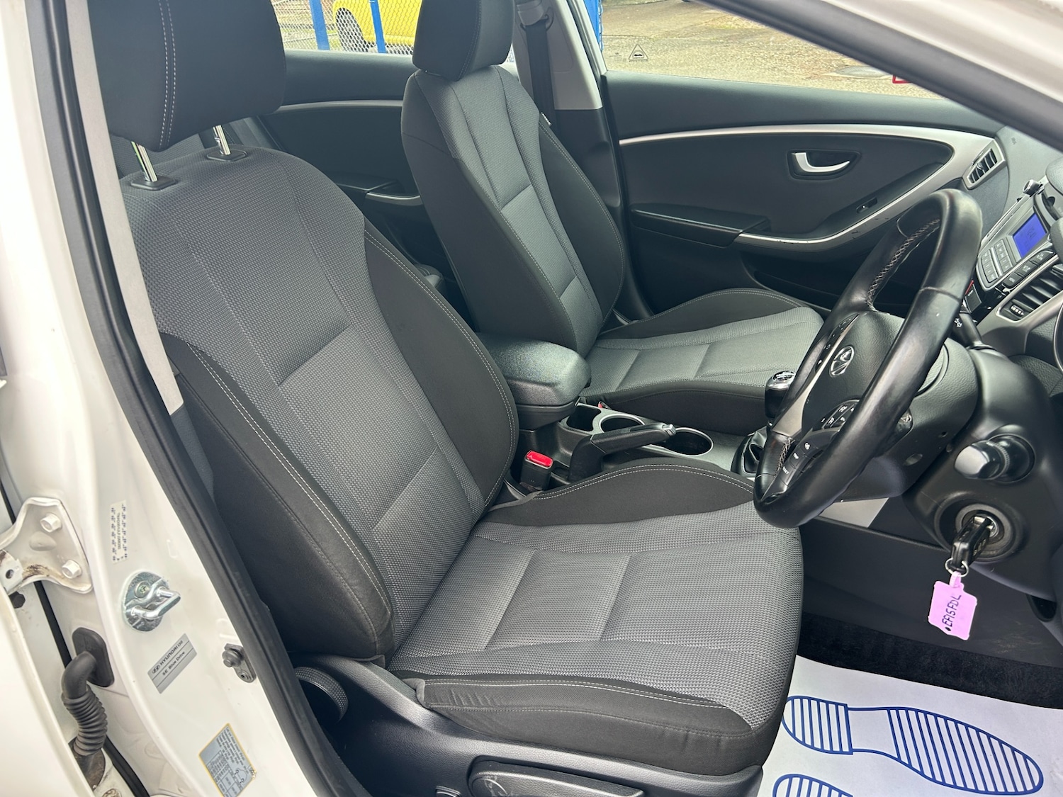 Used Hyundai i30 2015 for sale - 77298694: Photo 9