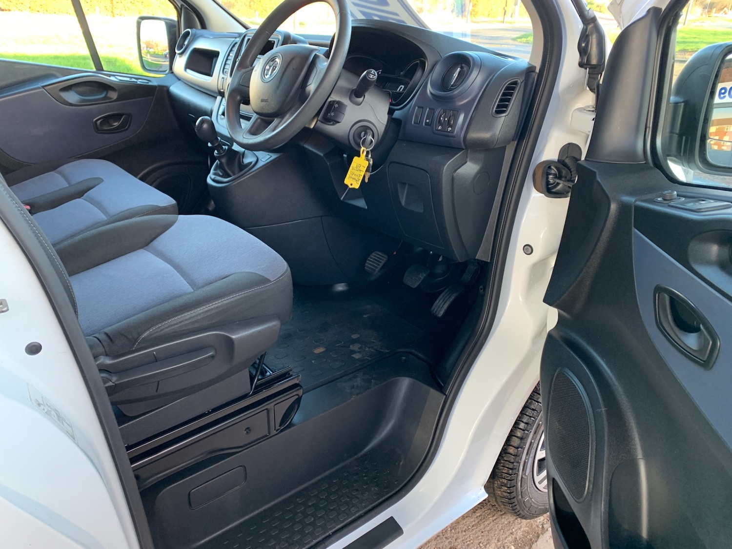 Used Vauxhall Vivaro 2019 for sale - 76879107: Photo 10