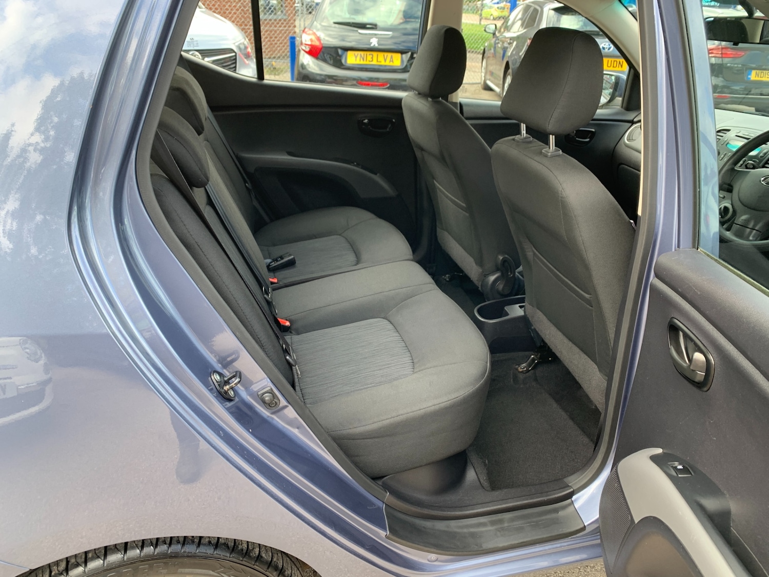 Used Hyundai i10 2013 for sale - 76709617: Photo 12