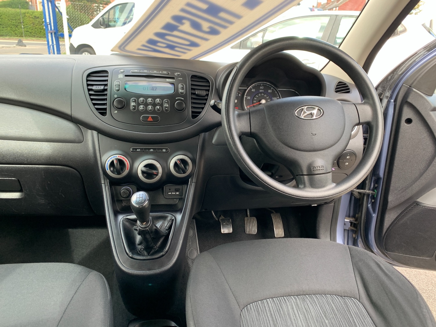 Used Hyundai i10 2013 for sale - 76709617: Photo 15