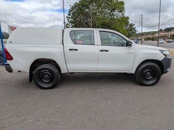 Used Toyota Hilux 2020 for sale - 79273232: Photo