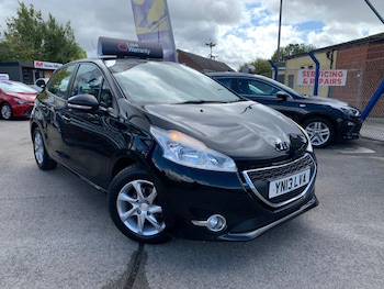 Used Peugeot 208 2013 for sale - 75945065: Photo