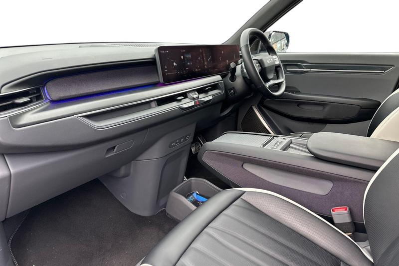 Used Kia EV9 2024 for sale - 76677601: Photo 2