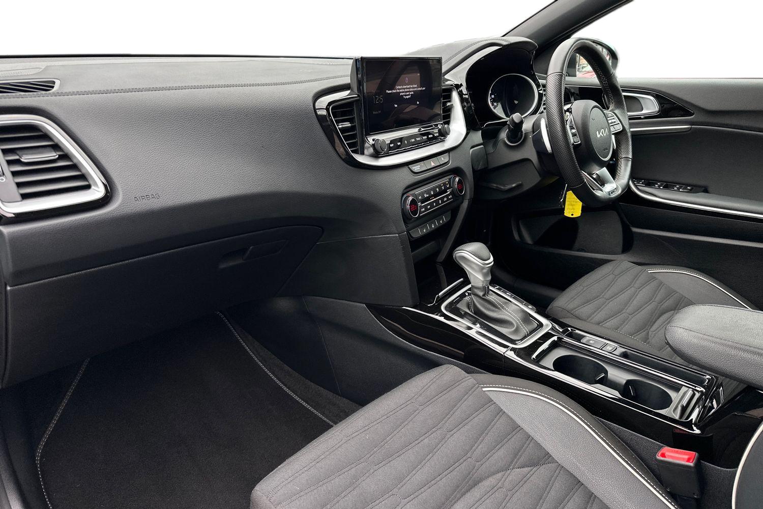 Used Kia Ceed 2025 for sale - 77632569: Photo 2