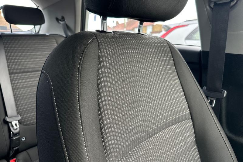 Used Kia Stonic 2020 for sale - 76680975: Photo 19