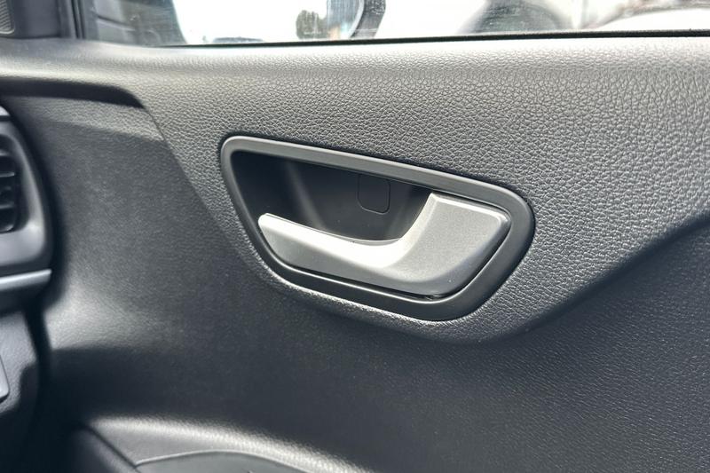 Used Kia Stonic 2020 for sale - 76680975: Photo 24