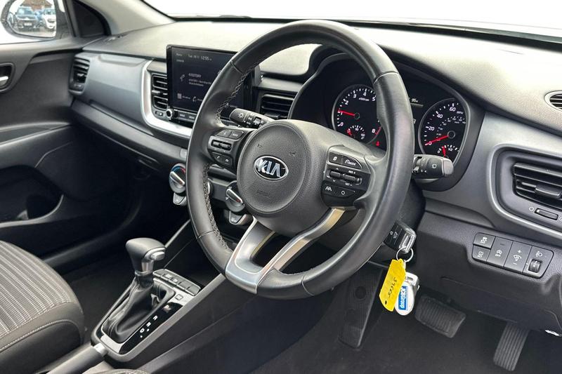 Used Kia Stonic 2020 for sale - 76680975: Photo 6