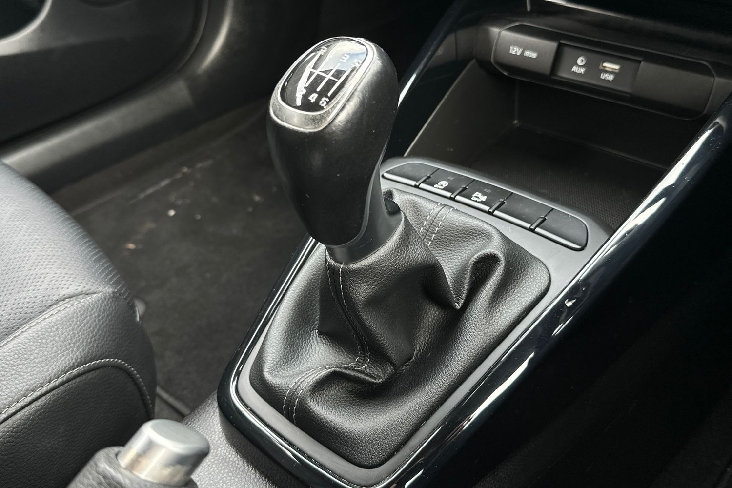 Used Kia Stonic 2020 for sale - 77560681: Photo 17