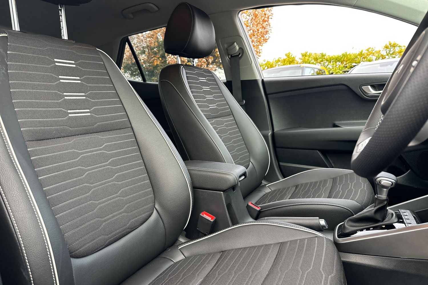 Used Kia Stonic 2025 for sale - 77706218: Photo 22