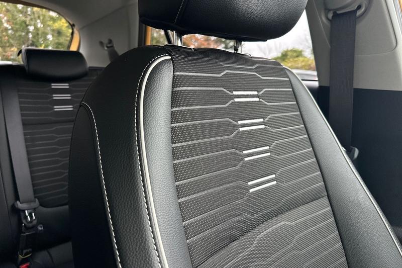 Used Kia Stonic 2025 for sale - 76679723: Photo 19