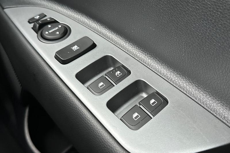 Used Kia Stonic 2025 for sale - 76679723: Photo 21