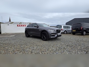 Used Jaguar F-Pace 2017 for sale - 76210412: Photo 4