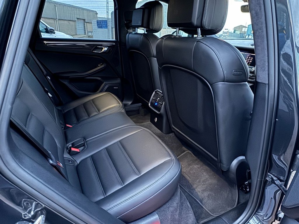 Used Porsche Macan 2019 for sale - 76558817: Photo 10