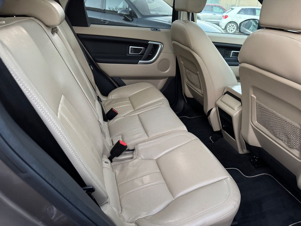 Used Land Rover Discovery Sport 2017 for sale - 77132722: Photo 5