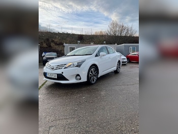 2015 (15) - 2.0 D-4D Icon Business Edition 4dr