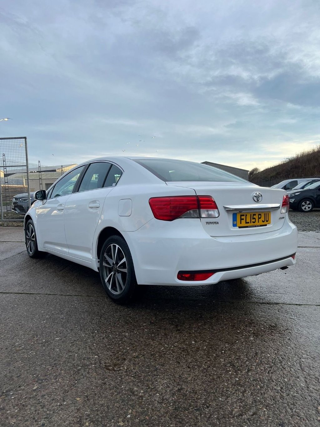 Used Toyota Avensis 2015 for sale - 76751423: Photo 3