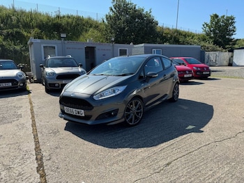 Used Ford Fiesta 2016 for sale - 79203595: Photo