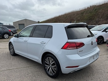Used Volkswagen Golf 2020 for sale - 78293456: Photo