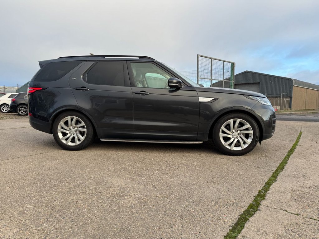 Used Land Rover Discovery 2017 for sale - 77231884: Photo 11