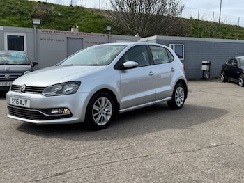 Used Volkswagen Polo 2015 for sale - 78544279: Photo