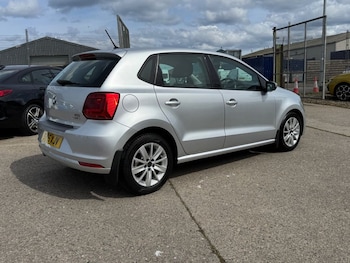 Used Volkswagen Polo 2015 for sale - 78544279: Photo