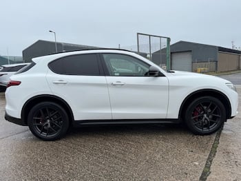 Used Alfa Romeo Stelvio 2020 for sale - 79760346: Photo