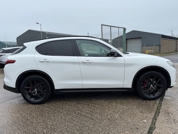 Used Alfa Romeo Stelvio 2020 for sale - 79625557: Photo