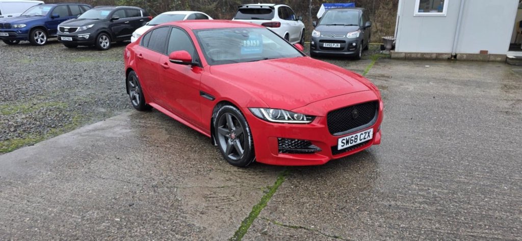Used Jaguar XE 2018 for sale - 76547037: Photo 1