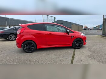 Used Ford Fiesta 2015 for sale - 77891244: Photo