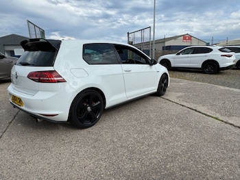 Used Volkswagen Golf 2015 for sale - 79530713: Photo