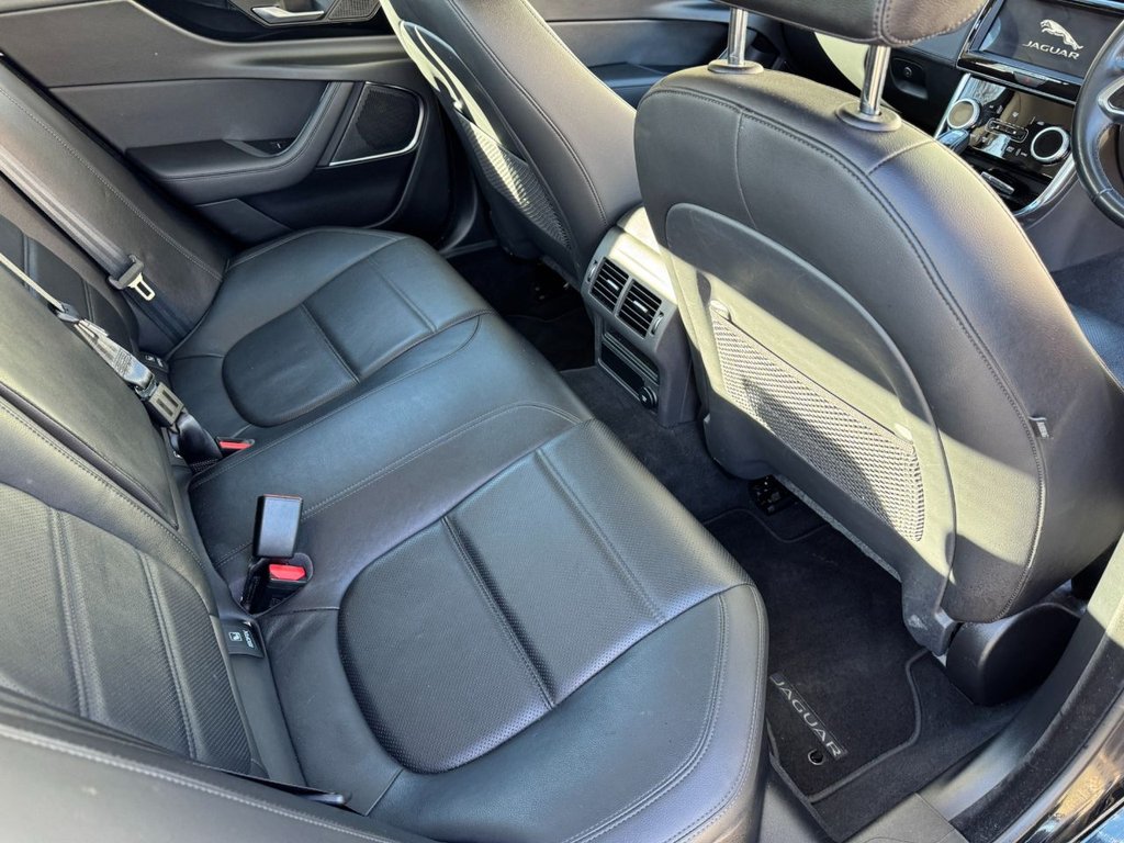 Used Jaguar XE 2020 for sale - 78081482: Photo 8