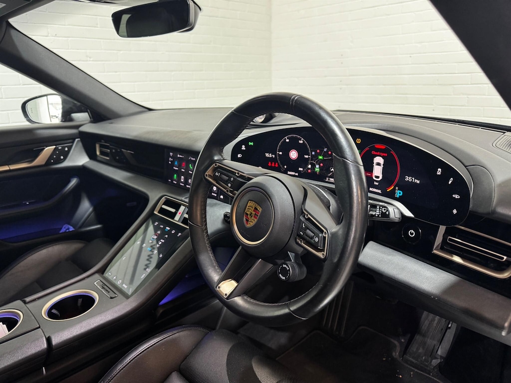 Used Porsche Taycan 2021 for sale - 76957168: Photo 18