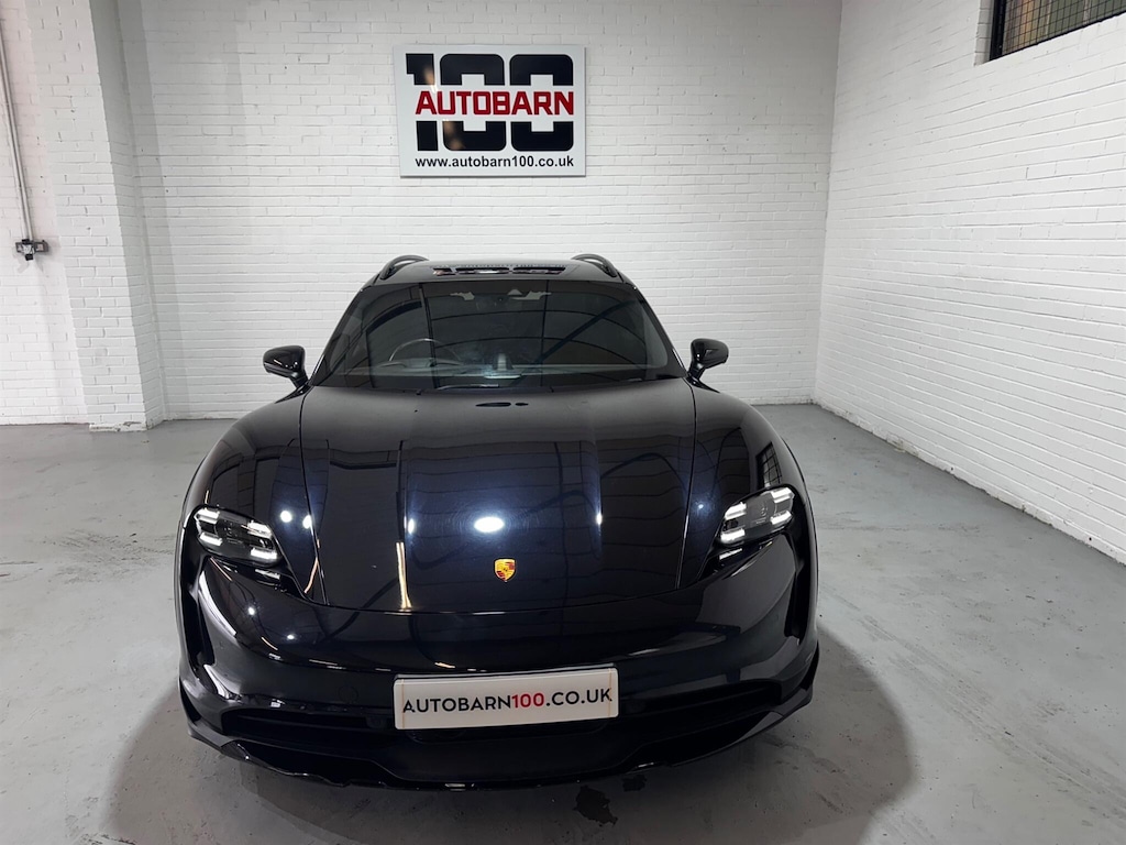 Used Porsche Taycan 2021 for sale - 76957168: Photo 2