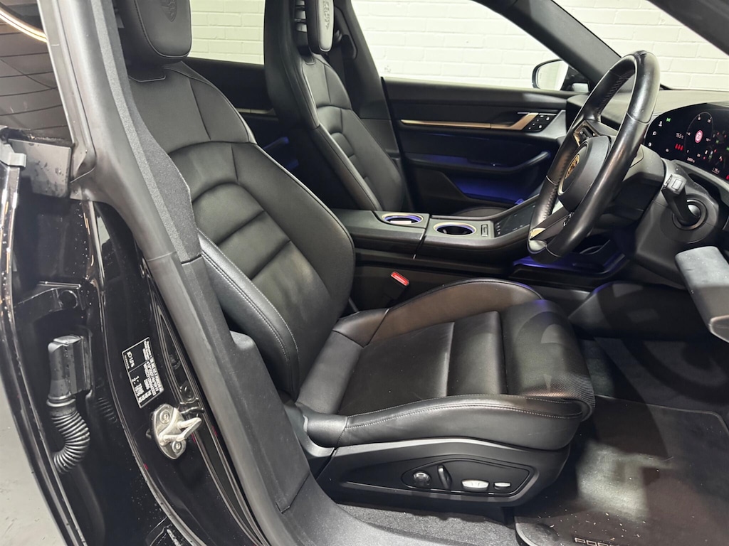 Used Porsche Taycan 2021 for sale - 76957168: Photo 21