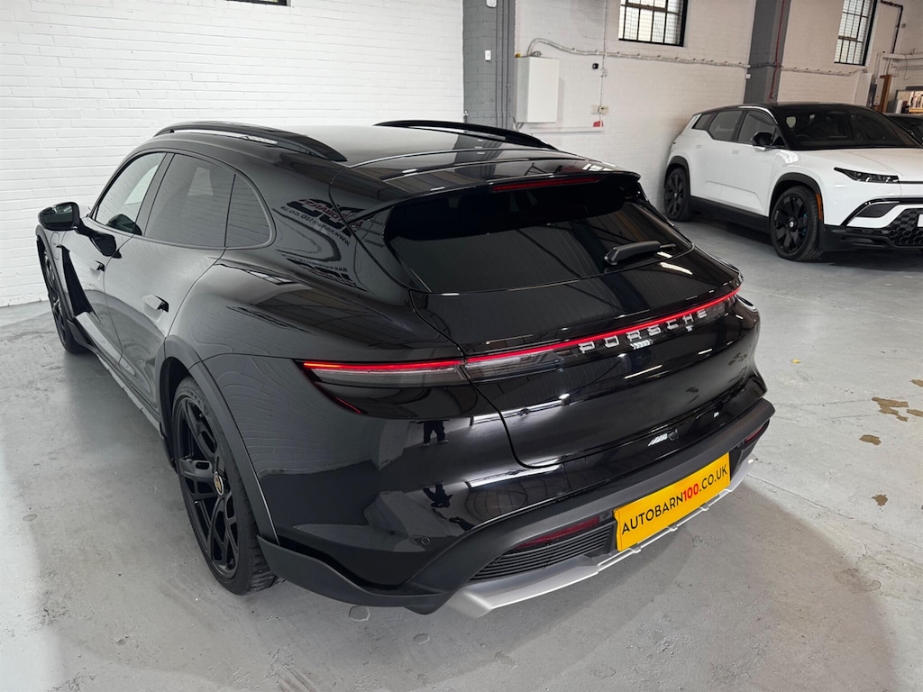 Used Porsche Taycan 2021 for sale - 76957168: Photo 3