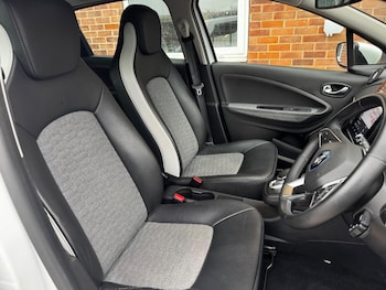 Used Renault Zoe 2020 for sale - 76253790: Photo