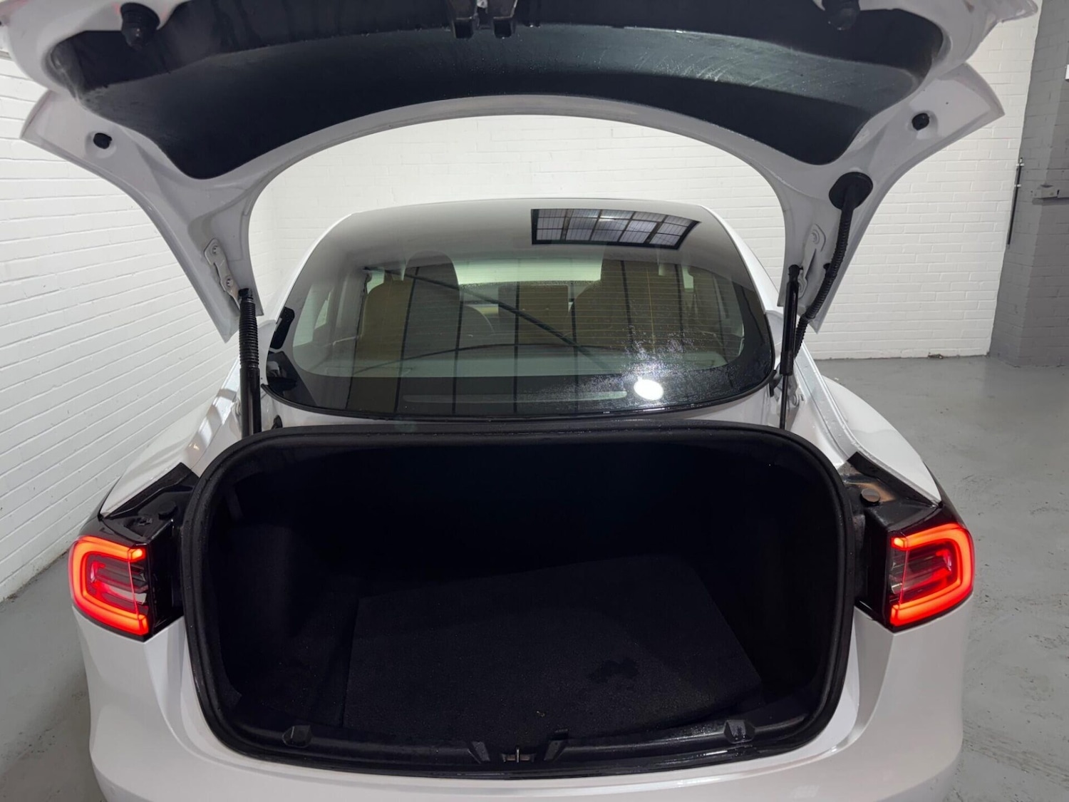 Used Tesla Model 3 2020 for sale - 76545898: Photo 27