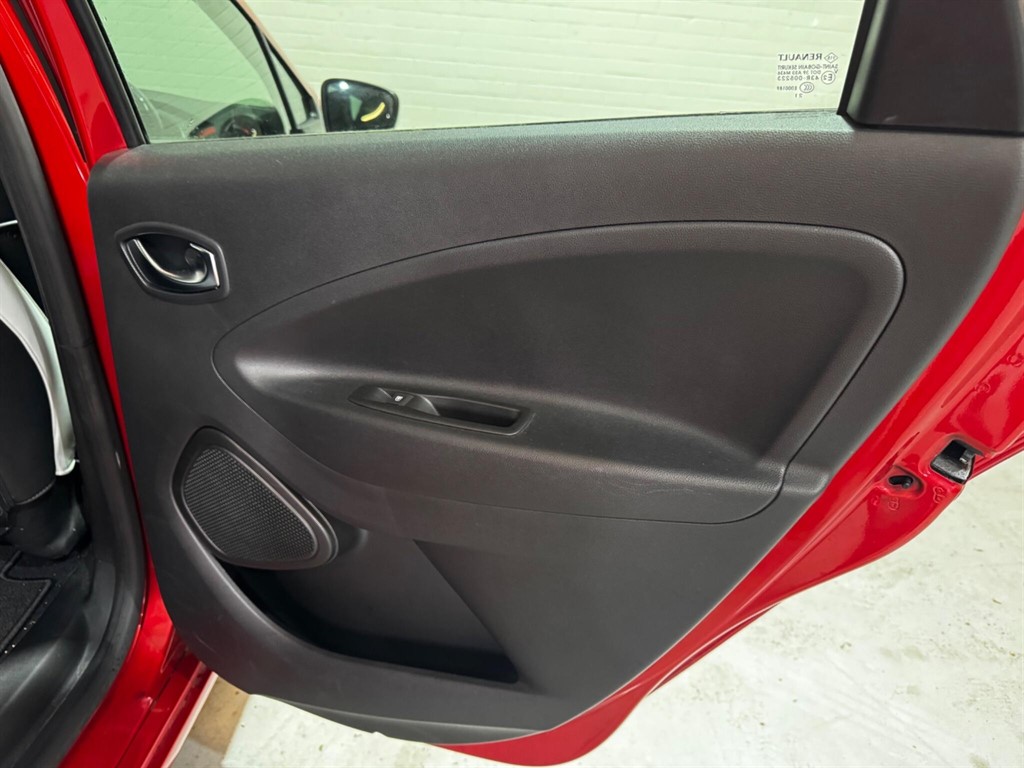 Used Renault Zoe 2021 for sale - 77848393: Photo 25