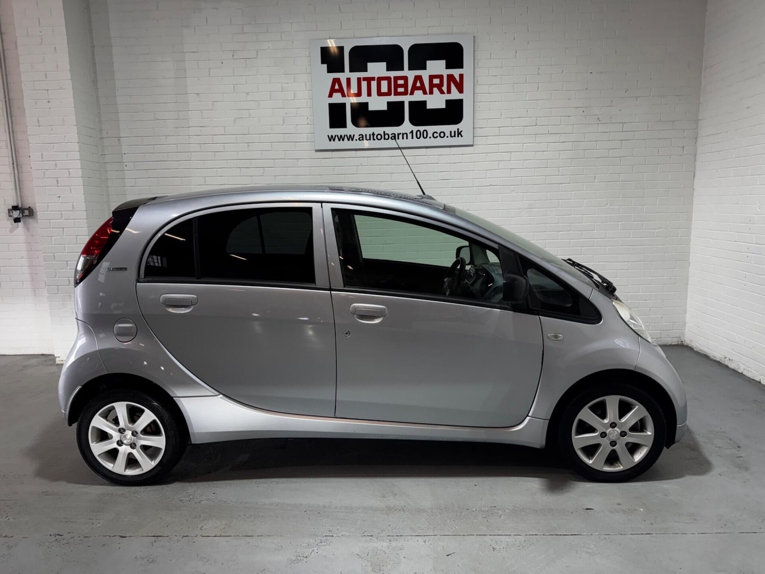 Used Peugeot iOn 2013 for sale - 76545902: Photo 11