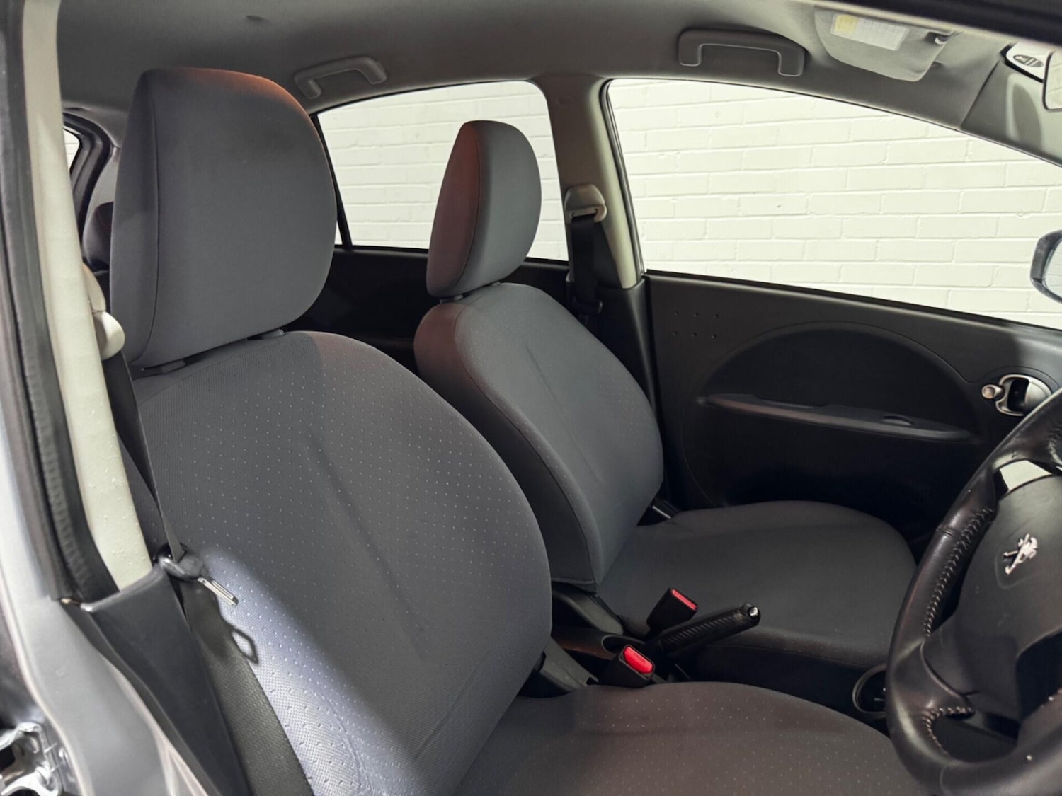 Used Peugeot iOn 2013 for sale - 76545902: Photo 16