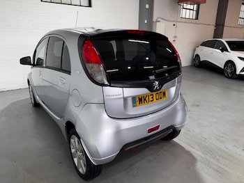 Used Peugeot iOn 2013 for sale - 76545902: Photo