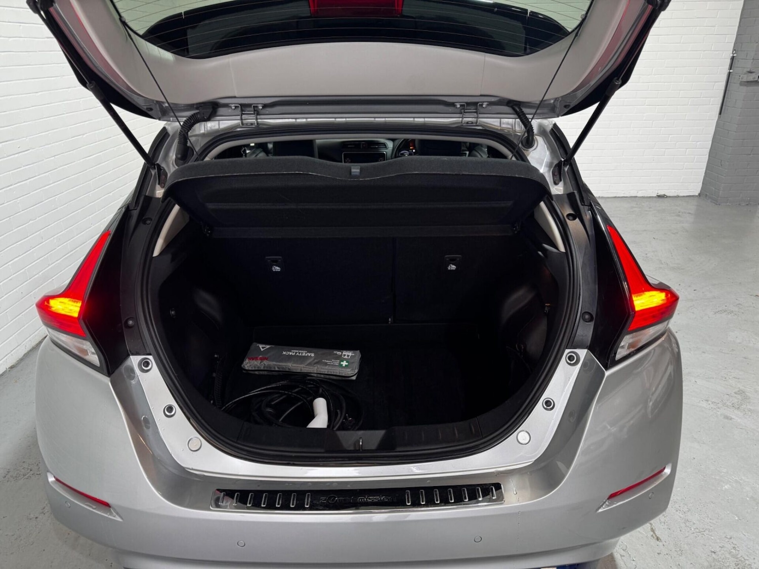 Used Nissan Leaf 2019 for sale - 76600024: Photo 28