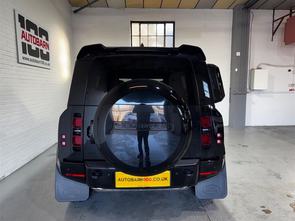 Used Land Rover Defender 2023 for sale - 76957187: Photo 10